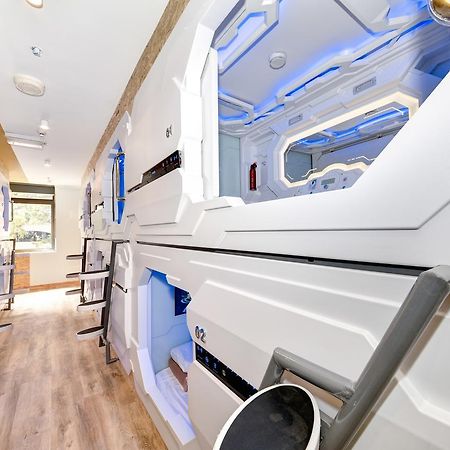 Space Q Capsule Hotel Sydney Zewnętrze zdjęcie